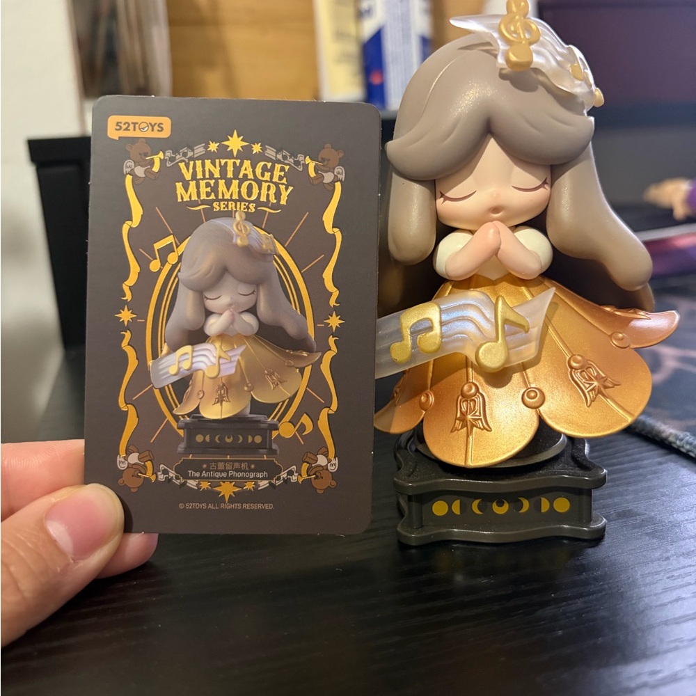 LAPLLY vintage memories series figurine SECRET 52toys. RARE.